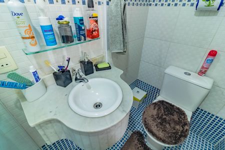 Apartamento à venda com 63m², 2 quartos e 1 vaga Apartamento à venda com 63m², 2 quartos e 1 vagaBanheiro