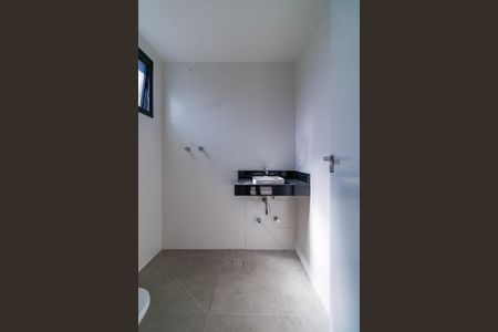 Casa de condomínio à venda com 209m², 3 quartos e 2 vagas Casa de condomínio à venda com 209m², 3 quartos e 2 vagasBanheiro do Quarto 2