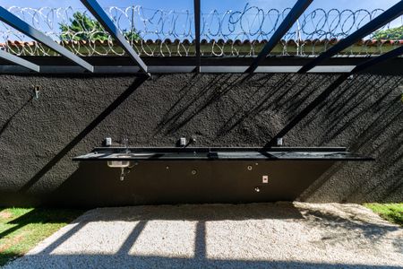 Casa de condomínio à venda com 209m², 3 quartos e 2 vagas Casa de condomínio à venda com 209m², 3 quartos e 2 vagasÁrea de Serviço