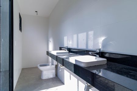 Casa de condomínio à venda com 209m², 3 quartos e 2 vagas Casa de condomínio à venda com 209m², 3 quartos e 2 vagasBanheiro do Quarto 3