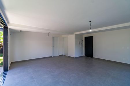 Casa de condomínio à venda com 209m², 3 quartos e 2 vagas Casa de condomínio à venda com 209m², 3 quartos e 2 vagasSala