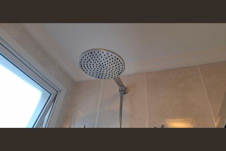 Apartamento à venda com 178m², 4 quartos e 4 vagas Apartamento à venda com 178m², 4 quartos e 4 vagasBanheiro da Suíte