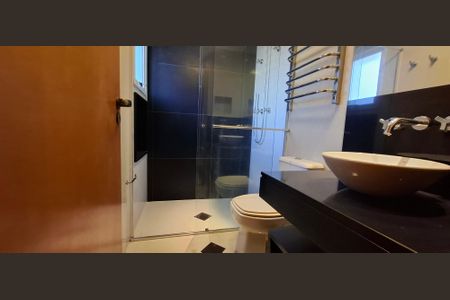 Apartamento à venda com 178m², 4 quartos e 4 vagas Apartamento à venda com 178m², 4 quartos e 4 vagasBanheiro da Suíte 4