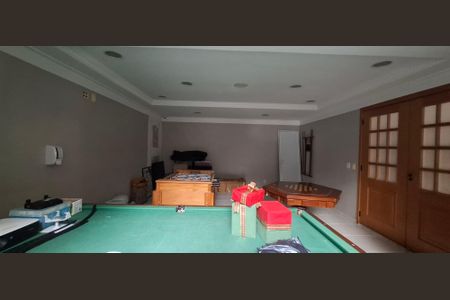 Apartamento à venda com 178m², 4 quartos e 4 vagas Apartamento à venda com 178m², 4 quartos e 4 vagasÁrea comum - brinquedoteca