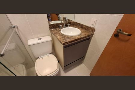 Apartamento à venda com 178m², 4 quartos e 4 vagas Apartamento à venda com 178m², 4 quartos e 4 vagasBanheiro da Suíte 3