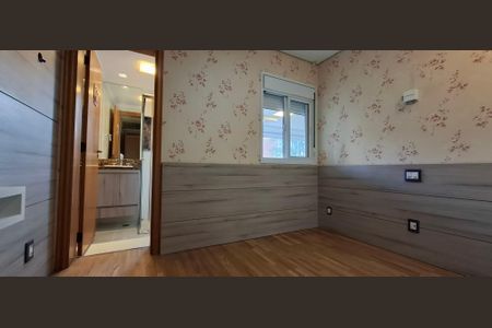 Apartamento à venda com 178m², 4 quartos e 4 vagas Apartamento à venda com 178m², 4 quartos e 4 vagasSuíte