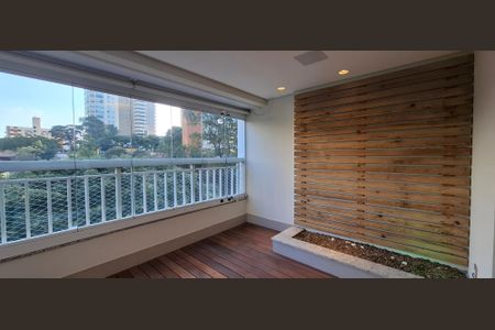 Apartamento à venda com 178m², 4 quartos e 4 vagas Apartamento à venda com 178m², 4 quartos e 4 vagasVaranda da Sala