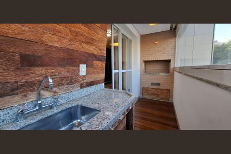 Apartamento à venda com 178m², 4 quartos e 4 vagas Apartamento à venda com 178m², 4 quartos e 4 vagasÁrea Gourmet