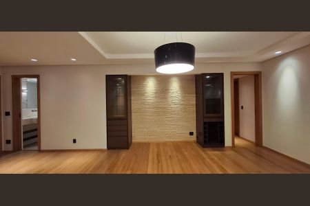 Apartamento à venda com 178m², 4 quartos e 4 vagas Apartamento à venda com 178m², 4 quartos e 4 vagasSala