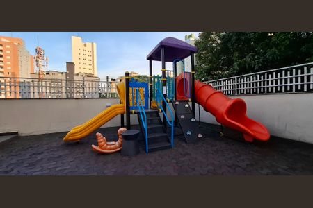 Apartamento à venda com 178m², 4 quartos e 4 vagas Apartamento à venda com 178m², 4 quartos e 4 vagasÁrea comum - Playground