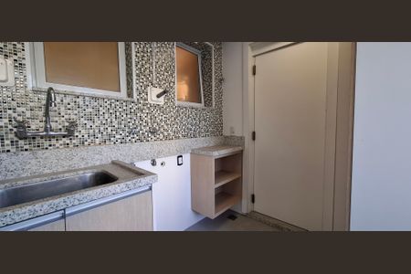 Apartamento à venda com 178m², 4 quartos e 4 vagas Apartamento à venda com 178m², 4 quartos e 4 vagasÁrea de Serviço