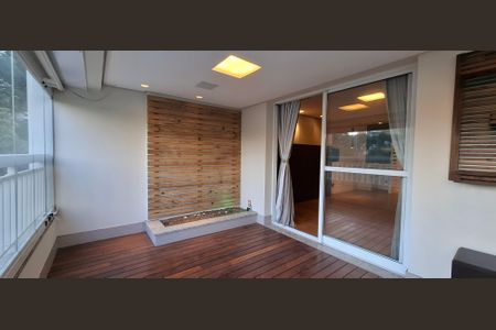 Apartamento à venda com 178m², 4 quartos e 4 vagas Apartamento à venda com 178m², 4 quartos e 4 vagasVaranda da Sala