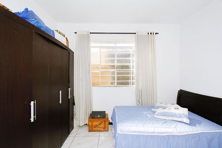 Casa à venda com 230m², 3 quartos e 2 vagasQuarto 2