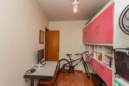 Casa à venda com 254m², 3 quartos e 10 vagasQuarto 2