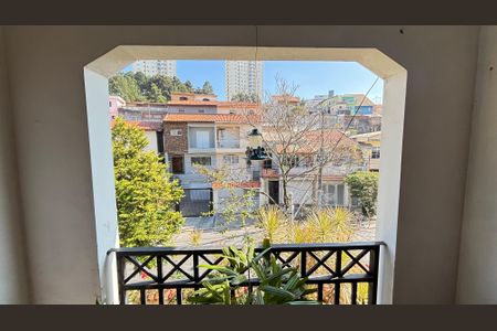 Casa à venda com 250m², 4 quartos e 6 vagas Casa à venda com 250m², 4 quartos e 6 vagasVaranda da Suíte