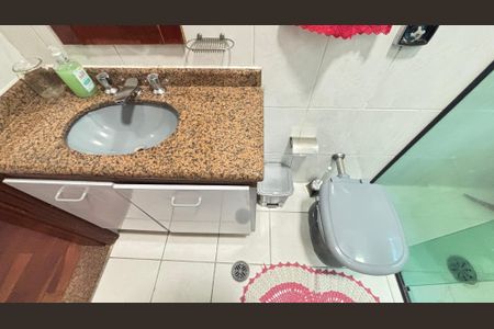 Casa à venda com 250m², 4 quartos e 6 vagas Casa à venda com 250m², 4 quartos e 6 vagasBanheiro