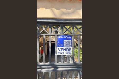 Casa à venda com 250m², 4 quartos e 6 vagas Casa à venda com 250m², 4 quartos e 6 vagasPlaca