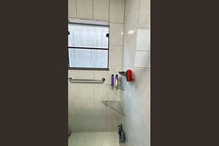 Casa à venda com 250m², 4 quartos e 6 vagas Casa à venda com 250m², 4 quartos e 6 vagasBanheiro