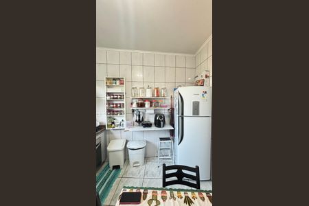 Casa à venda com 250m², 4 quartos e 6 vagas Casa à venda com 250m², 4 quartos e 6 vagasCozinha