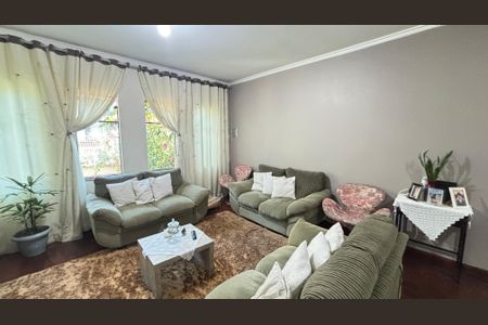Casa à venda com 250m², 4 quartos e 6 vagas Casa à venda com 250m², 4 quartos e 6 vagasSala - Sala de Jantar