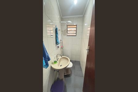 Casa à venda com 250m², 4 quartos e 6 vagas Casa à venda com 250m², 4 quartos e 6 vagasGaragem - Banheiro