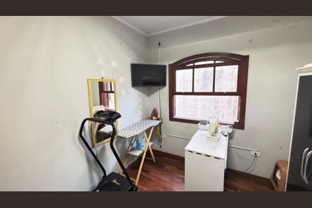 Casa à venda com 250m², 4 quartos e 6 vagas Casa à venda com 250m², 4 quartos e 6 vagasQuarto 1