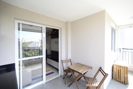 Apartamento à venda com 63m², 2 quartos e 1 vaga Apartamento à venda com 63m², 2 quartos e 1 vagaVaranda