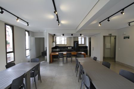 Apartamento à venda com 200m², 2 quartos e 2 vagasÁrea comum - Salão de festas