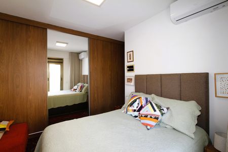 Apartamento à venda com 200m², 2 quartos e 2 vagasSuíte