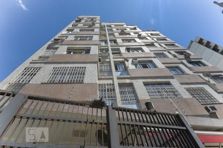 Apartamento à venda com 47m², 1 quarto e sem vaga Apartamento à venda com 47m², 1 quarto e sem vagaFachada