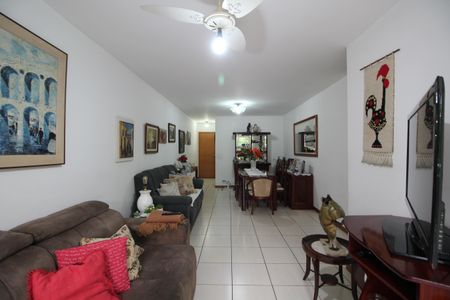 Apartamento à venda com 127m², 4 quartos e 2 vagasSala