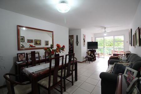 Apartamento à venda com 127m², 4 quartos e 2 vagasSala