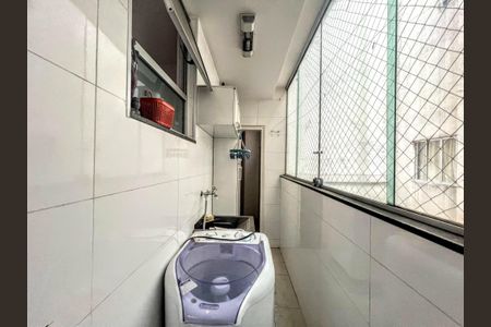 Apartamento à venda com 66m², 2 quartos e 1 vaga Apartamento à venda com 66m², 2 quartos e 1 vagaÁrea de Serviço