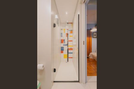 Apartamento à venda com 102m², 3 quartos e sem vagaBanheiro da Suíte 2