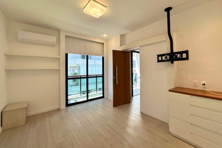 Apartamento à venda com 76m², 1 quarto e 1 vagaSuíte