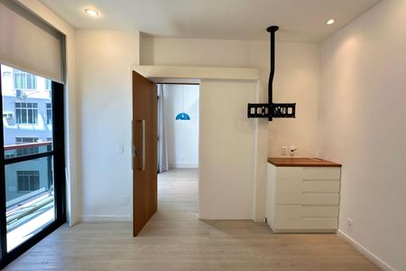 Apartamento à venda com 76m², 1 quarto e 1 vagaSuíte