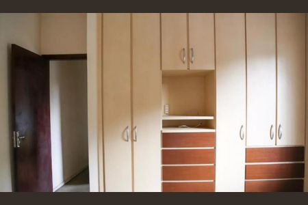Casa à venda com 166m², 4 quartos e 3 vagas Casa à venda com 166m², 4 quartos e 3 vagasFoto 20