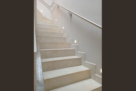 Casa à venda com 190m², 3 quartos e 2 vagasFoto 03