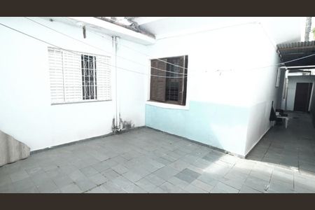 Casa à venda com 180m², 4 quartos e 3 vagas Casa à venda com 180m², 4 quartos e 3 vagasFoto 25