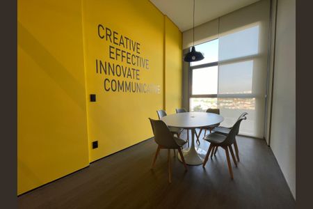 Apartamento à venda com 54m², 2 quartos e 1 vaga Apartamento à venda com 54m², 2 quartos e 1 vagaÁrea comum - Sala de Reuniões