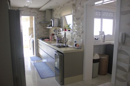 Apartamento à venda com 198m², 3 quartos e 3 vagasCozinha