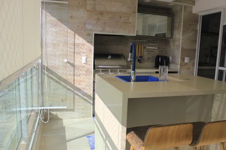 Apartamento à venda com 198m², 3 quartos e 3 vagasVaranda Sala