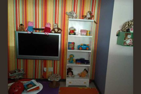 Apartamento à venda com 75m², 2 quartos e 2 vagas