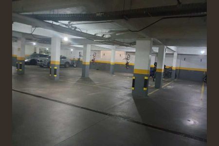 Apartamento à venda com 75m², 2 quartos e 2 vagas