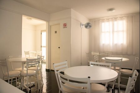 Apartamento para alugar com 49m², 2 quartos e 1 vagaÁrea comum - Salão de festas