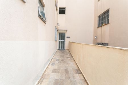 Apartamento à venda com 70m², 3 quartos e 2 vagas Apartamento à venda com 70m², 3 quartos e 2 vagasHall de Entrada