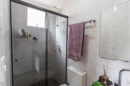 Apartamento à venda com 70m², 3 quartos e 2 vagas Apartamento à venda com 70m², 3 quartos e 2 vagasBanheiro da Suíte