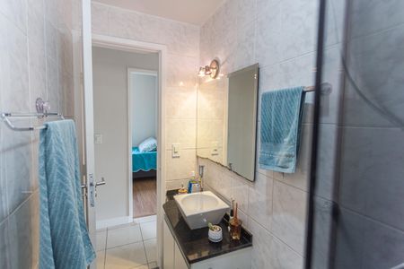 Apartamento à venda com 70m², 3 quartos e 2 vagas Apartamento à venda com 70m², 3 quartos e 2 vagasBanheiro Social