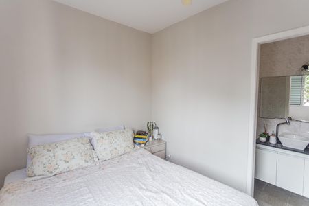 Apartamento à venda com 70m², 3 quartos e 2 vagas Apartamento à venda com 70m², 3 quartos e 2 vagasSuíte