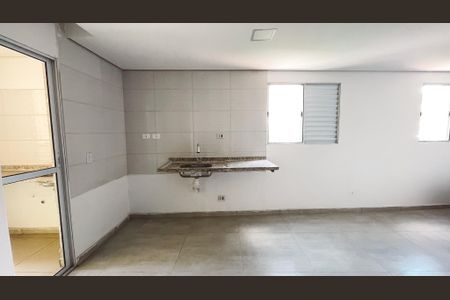 Cozinha de apartamento para alugar com 1 quarto, 30m² em Imirim, São Paulo